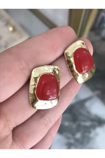 Gold Detaylı Zarif Kırmızı Küpe