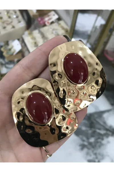 Gold Ezme Model Bordo Detaylı Zarif Küpe