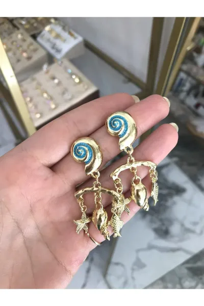 Mavi Detaylı Deniz Kabuğu Model Küpe