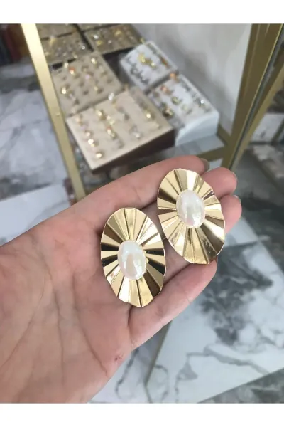 İnci Detaylı Şık Gold Küpe