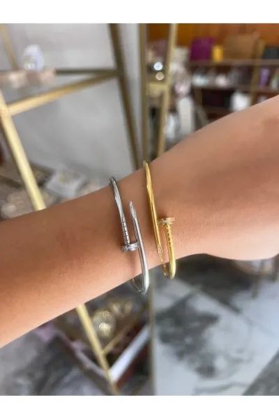 Taşlı Çivi Model Kelepçe Bileklik
