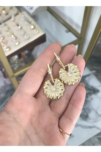 Taş Detaylı Vintage Küpe