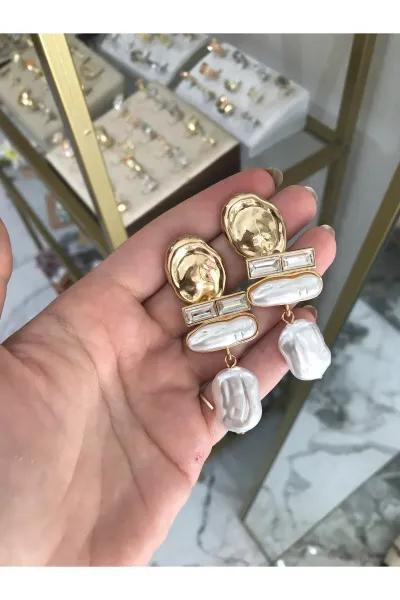 Gold Detaylı Barok İnci Küpe