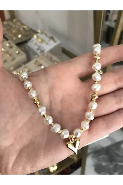 Gold Kalp Detaylı ve İnci Model Tasarım Kolye
