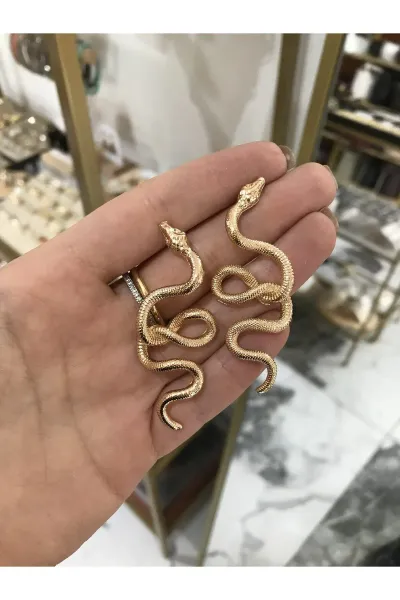 Gold Yılan Model Küpe