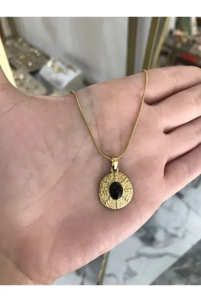 Siyah Taş Detaylı Ezme Kolye