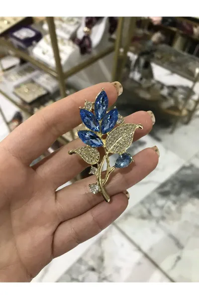 Çiçek Model Mavi Taş Detaylı Broş