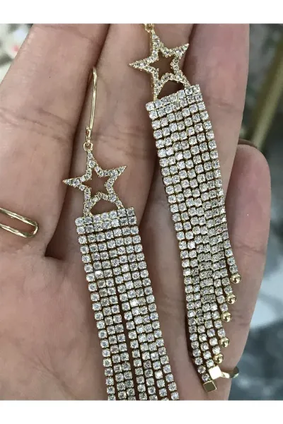 Yıldız Detaylı Taşlı ve Sallantılı Model Küpe