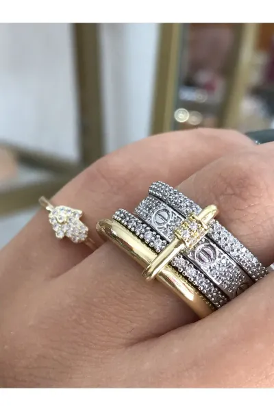 VİP Çoklu Halka Model Charmlı Şık Yüzük
