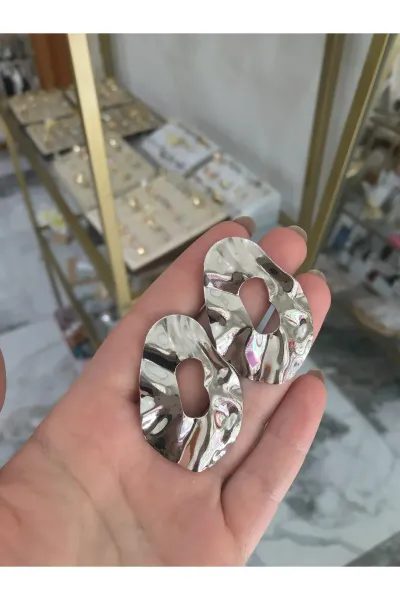 Metal Ezme Desen Küpe