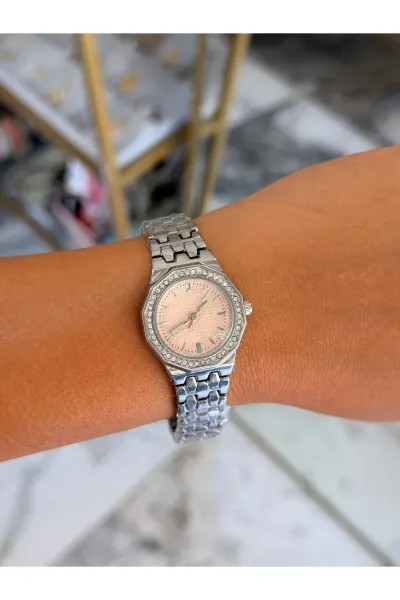 Pembe Detaylı Silver Model Kadın Saat