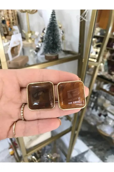 Kare Gold Detaylı Kahverengi Küpe