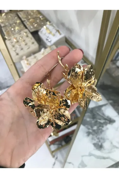 Muadil Marka Gold Çiçek Küpe