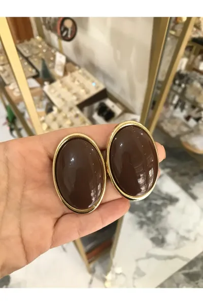 Oval Düğme Model Kahverengi Küpe