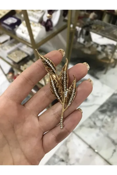 Yaprak Model Kahverengi Taş Detaylı Broş