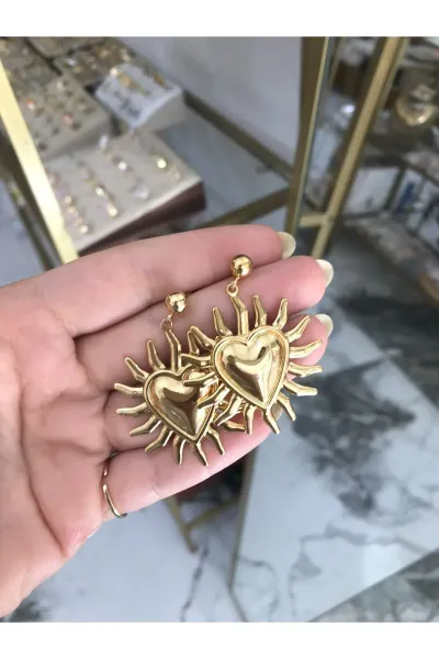 Güneş Detaylı Kalp Küpe