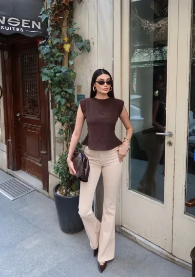 Linda Kumaş Vatkalı Bluz Kahverengi
