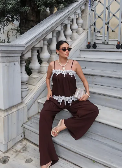 Dokuma Kırışık Kumaş Dantelli Bluz Kahverengi