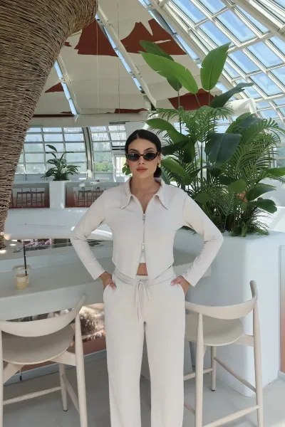 Oysho Kumaş Polo Yaka Çift Fermuarlı Takım Krem