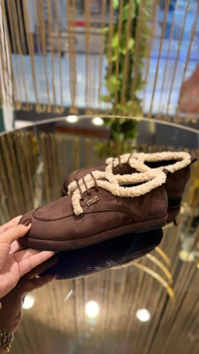 Peluş Bağcıklı Süet Görünümlü Ayakkabı Kahve
