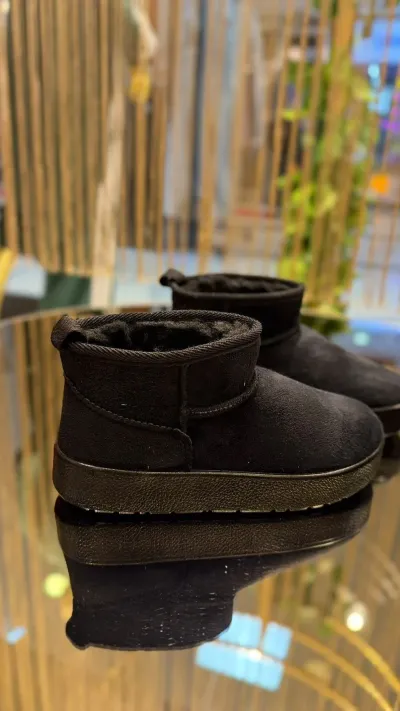 İçi Peluşlu Süet Görünümlü Kısa Bot Siyah