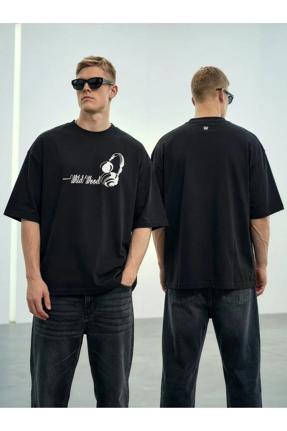 Wild Wood "Audio Rhythms" Kulaklık Kabaran Baskılı Premium Oversize T-shirt — Siyah