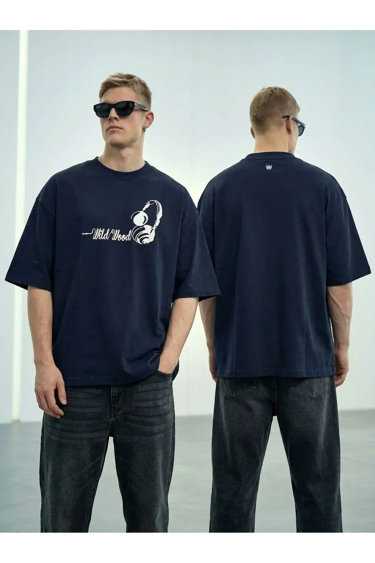Wild Wood "Audio Rhythms" Kulaklık Kabaran Baskılı Premium Oversize T-shirt — Lacivert