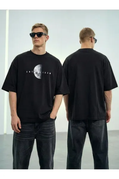 Wild Wood "Lunar Moon" Kabartılı Baskılı Premium Oversize T-shirt — Siyah
