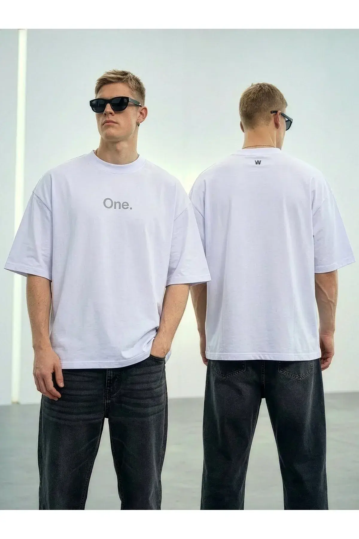Wild Wood "The One" Baskılı Premium Oversize T-shirt — Beyaz