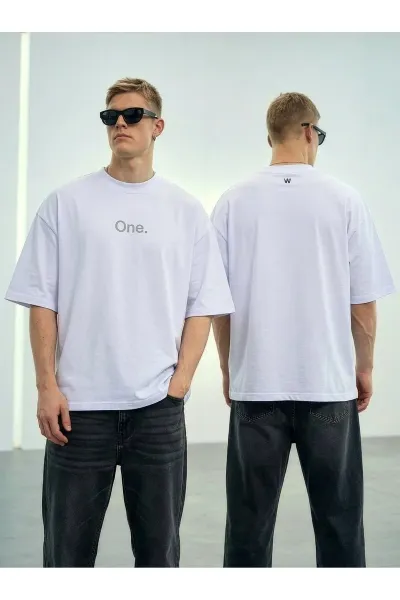 Wild Wood "The One" Baskılı Premium Oversize T-shirt — Beyaz
