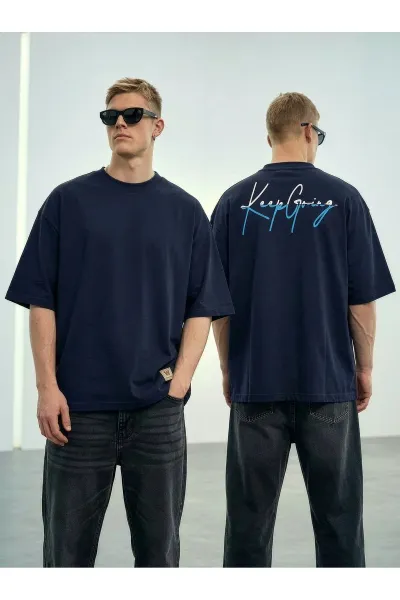 Wild Wood "Keep Going" Grafik Baskılı Premium Oversize T-shirt — Lacivert