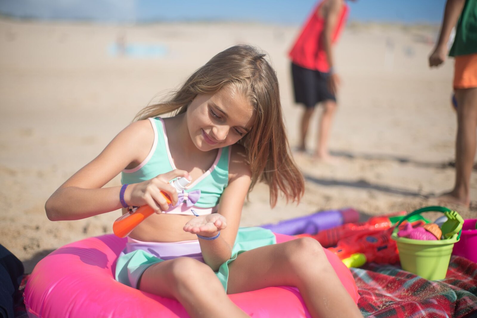 çocuk tatil valizinde ne olmalı, yazlık çocuk seyahat kıyafetleri - kids-uv-swimwear