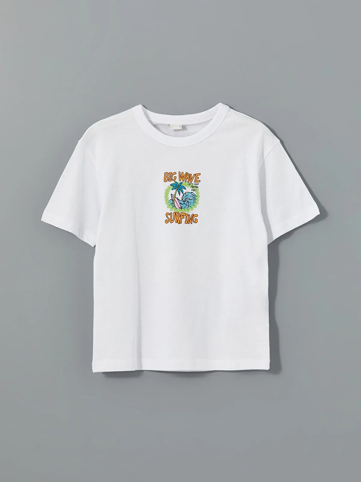 erkek çocuk sırtı baskılı t-shirt beyaz sörf temalı ZEYDER2194