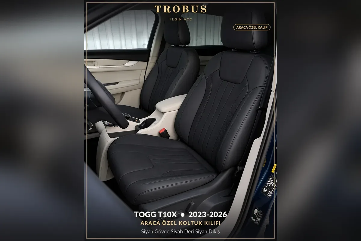 Togg T10X ön koltuğunda siyah gövde ve siyah suni deri kenarlı araca özel koltuk kılıfı