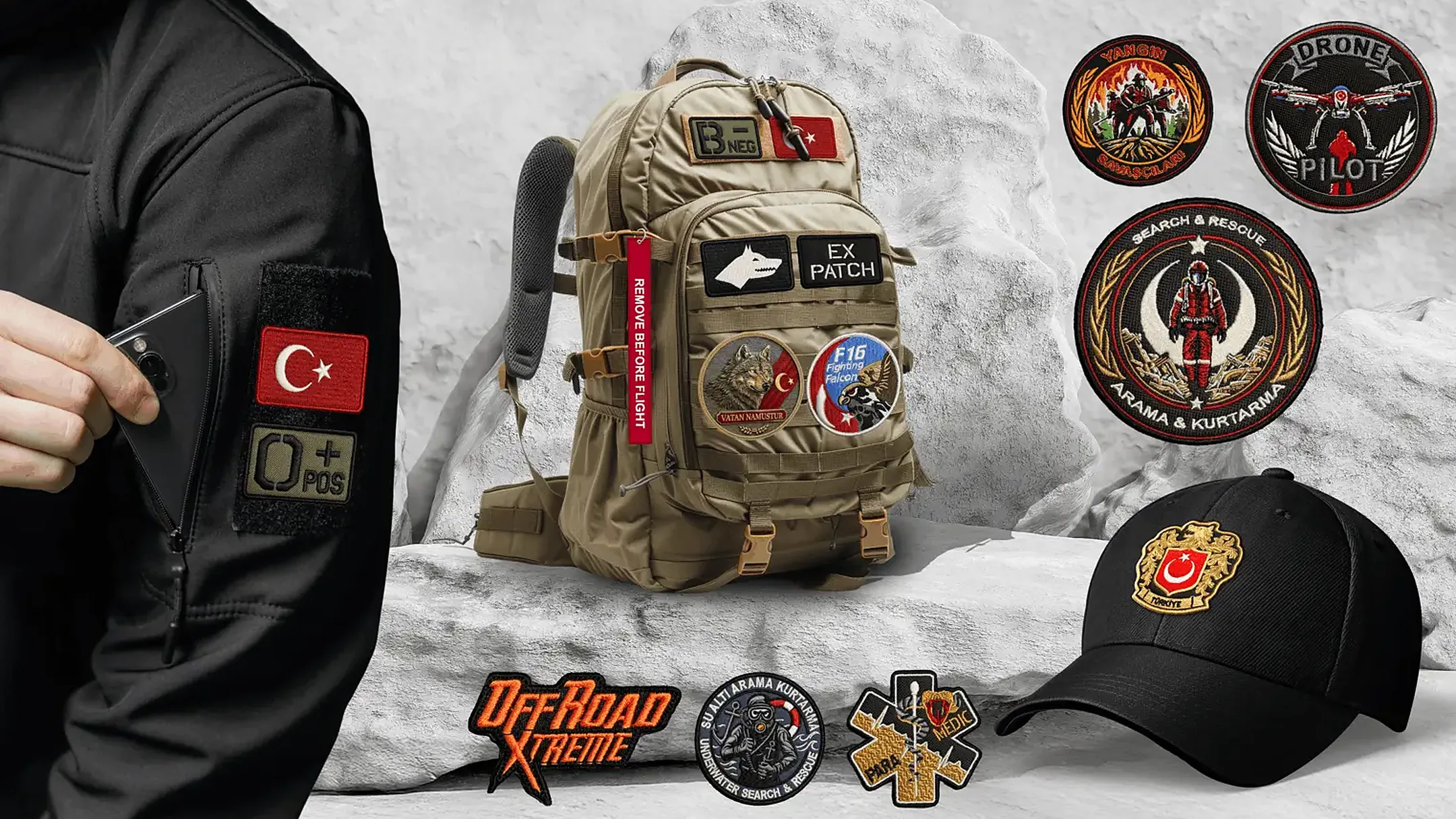 Taktik sırt çantası, şapka ve mont üzerinde takılı nakış ve PVC patch armalar