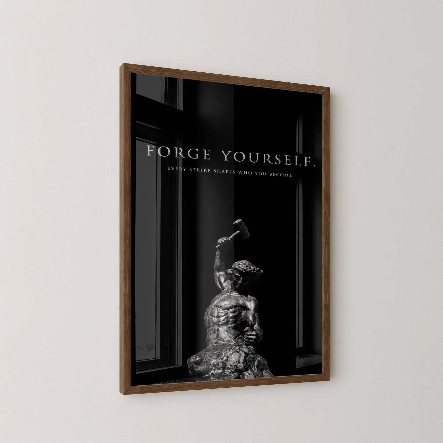 Forge Yourself Motivasyon Tablosu Tek Parça Masif Ahşap Çerçeveli - ceviz çerçeve, açılı görünüm