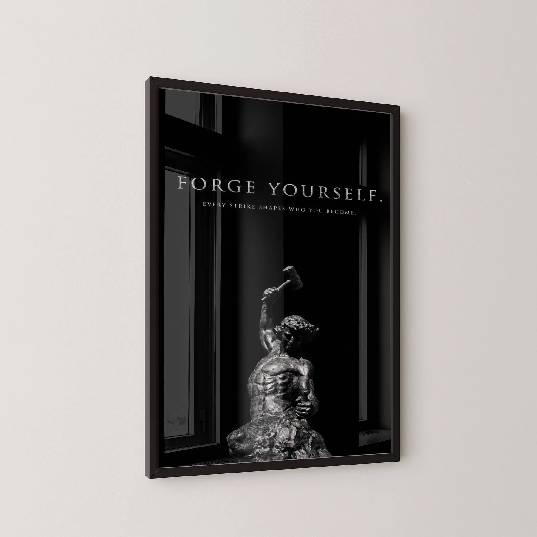 Forge Yourself Motivasyon Tablosu Tek Parça Masif Ahşap Çerçeveli - siyah çerçeve, açılı görünüm