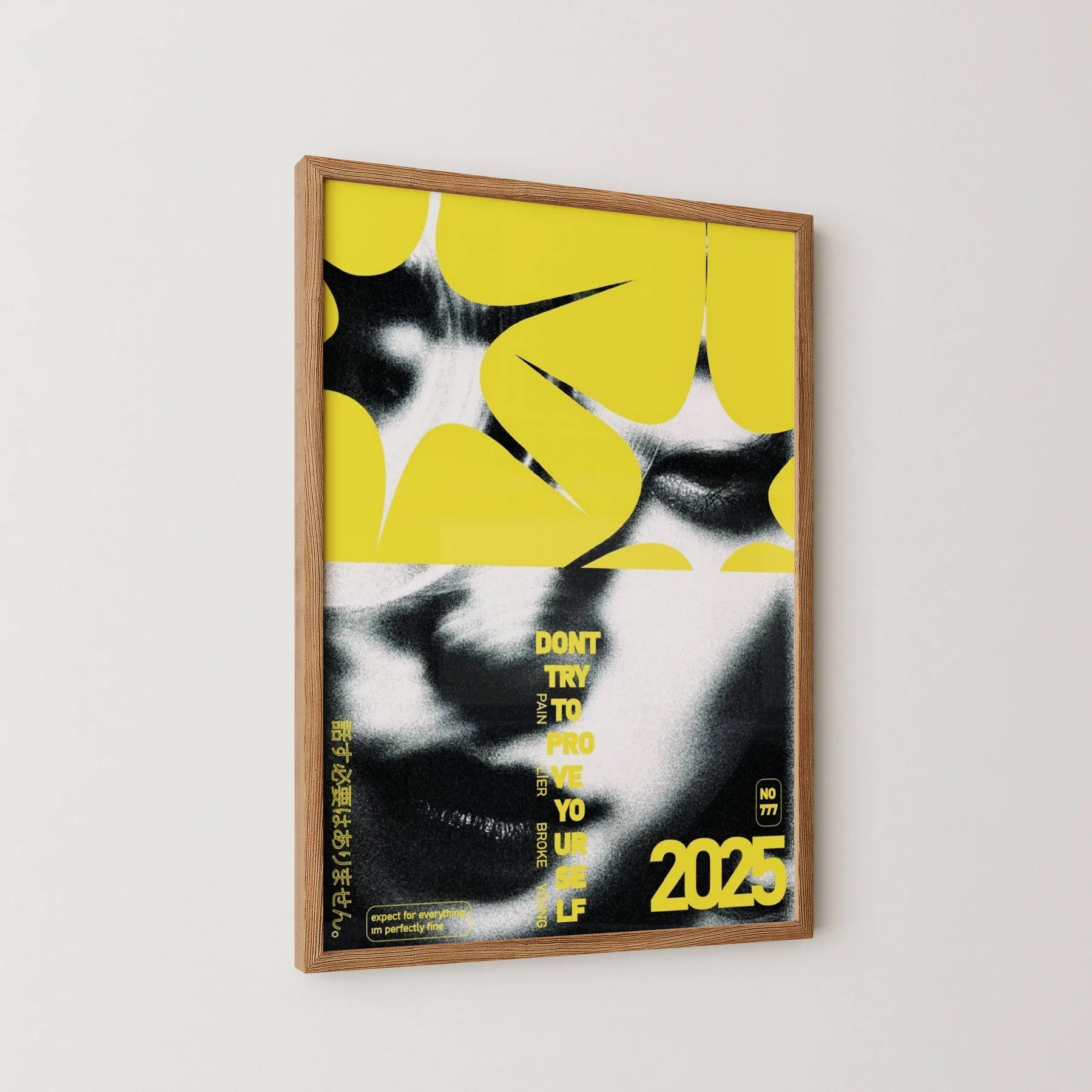 Sarı Yüz Kolajı Pop Art Tablo 1 Adet Masif Ahşap Çerçeveli - natürel çerçeve, açılı görünüm