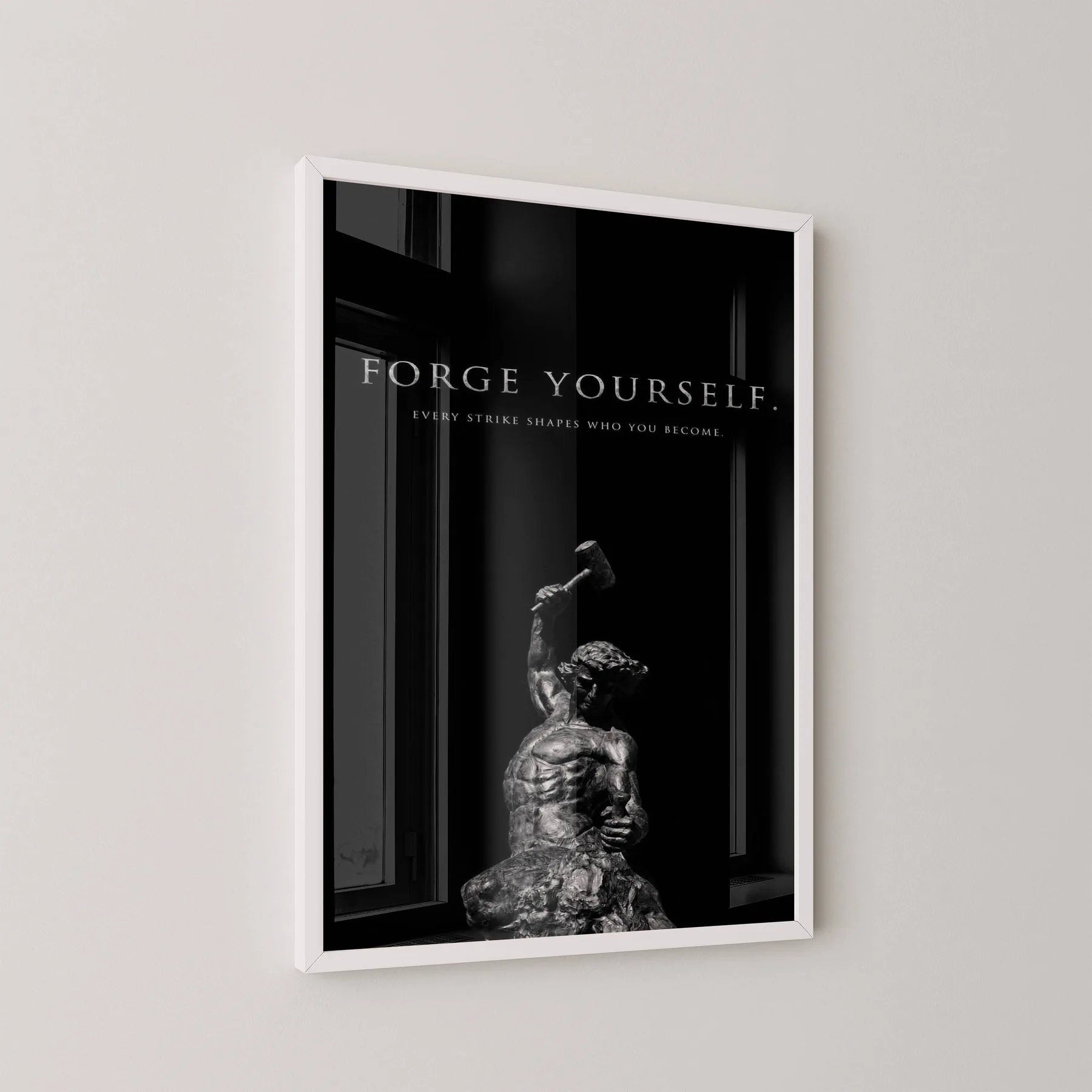 Forge Yourself Motivasyon Tablosu Tek Parça Masif Ahşap Çerçeveli - beyaz çerçeve, açılı görünüm